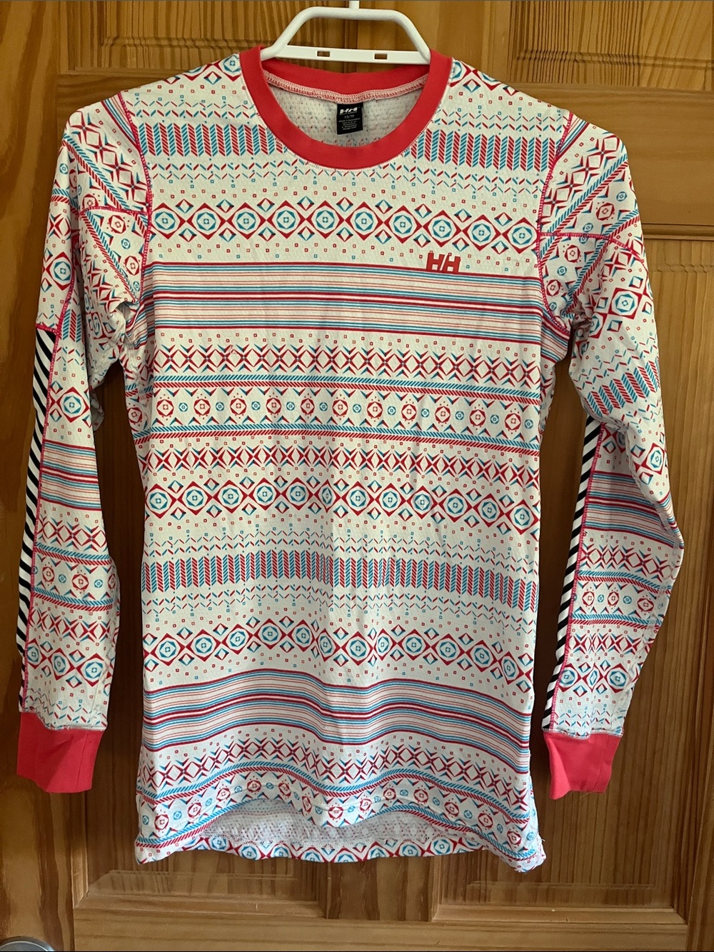 Helly Hansen Long -Sleeve Geo Stripe Top in Red, White & Aqua